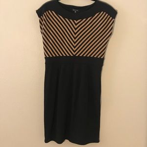 Spense cap sleeve dress with zippers on shoulders
